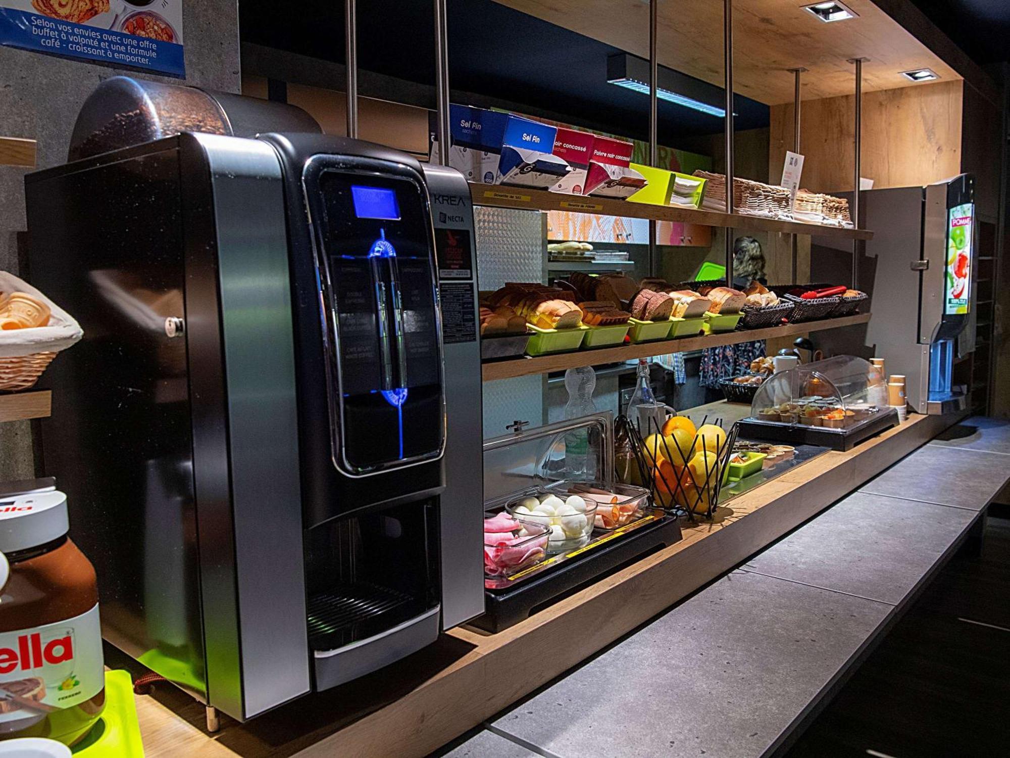 Ibis Budget Le Havre Les Docks Bagian luar foto