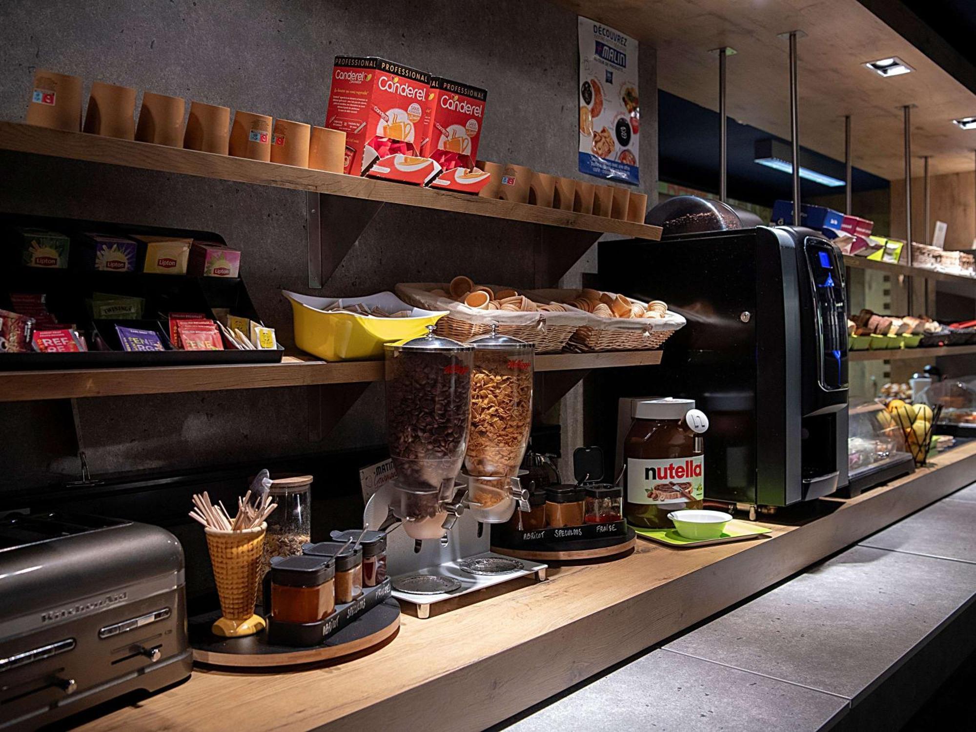 Ibis Budget Le Havre Les Docks Bagian luar foto