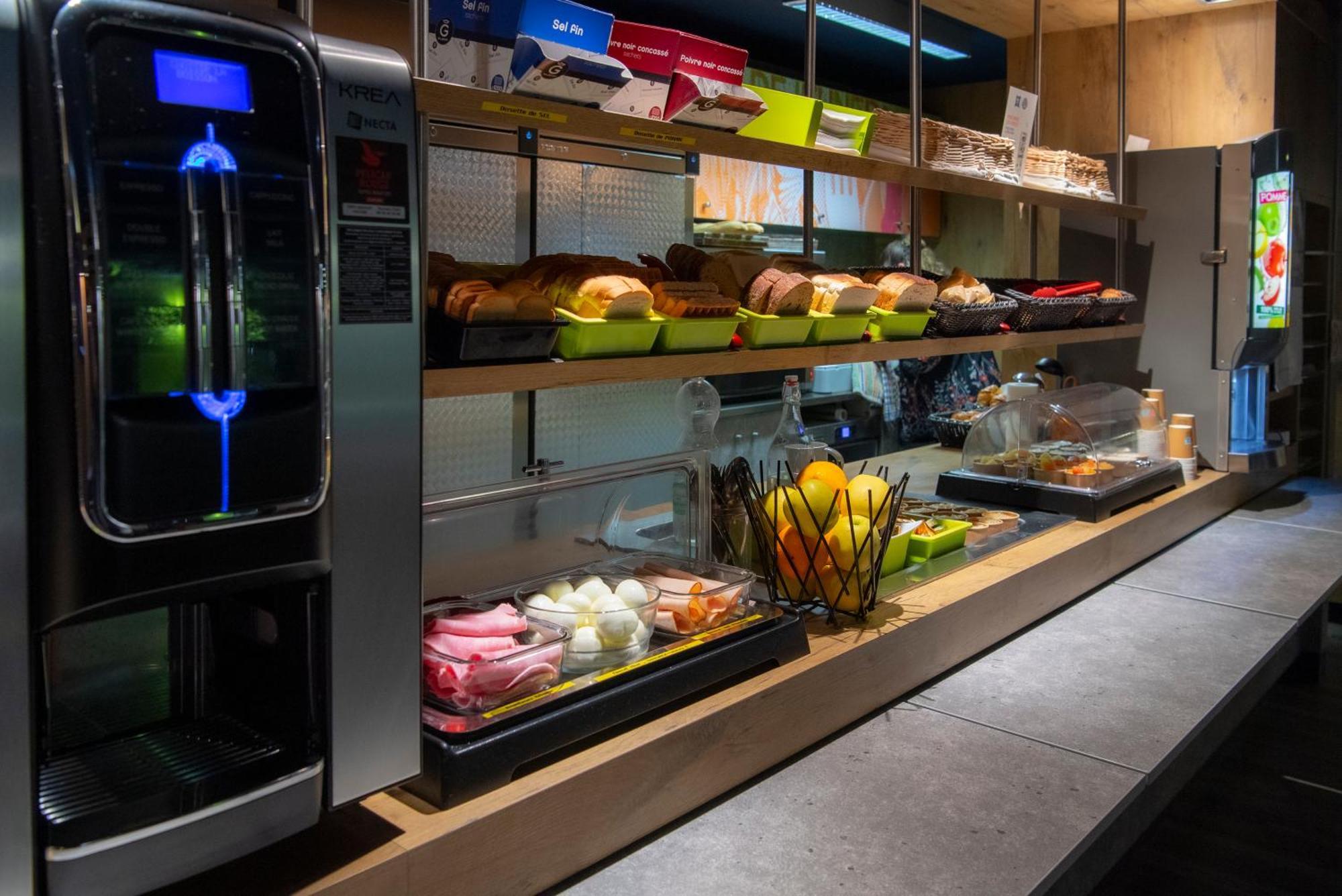 Ibis Budget Le Havre Les Docks Bagian luar foto