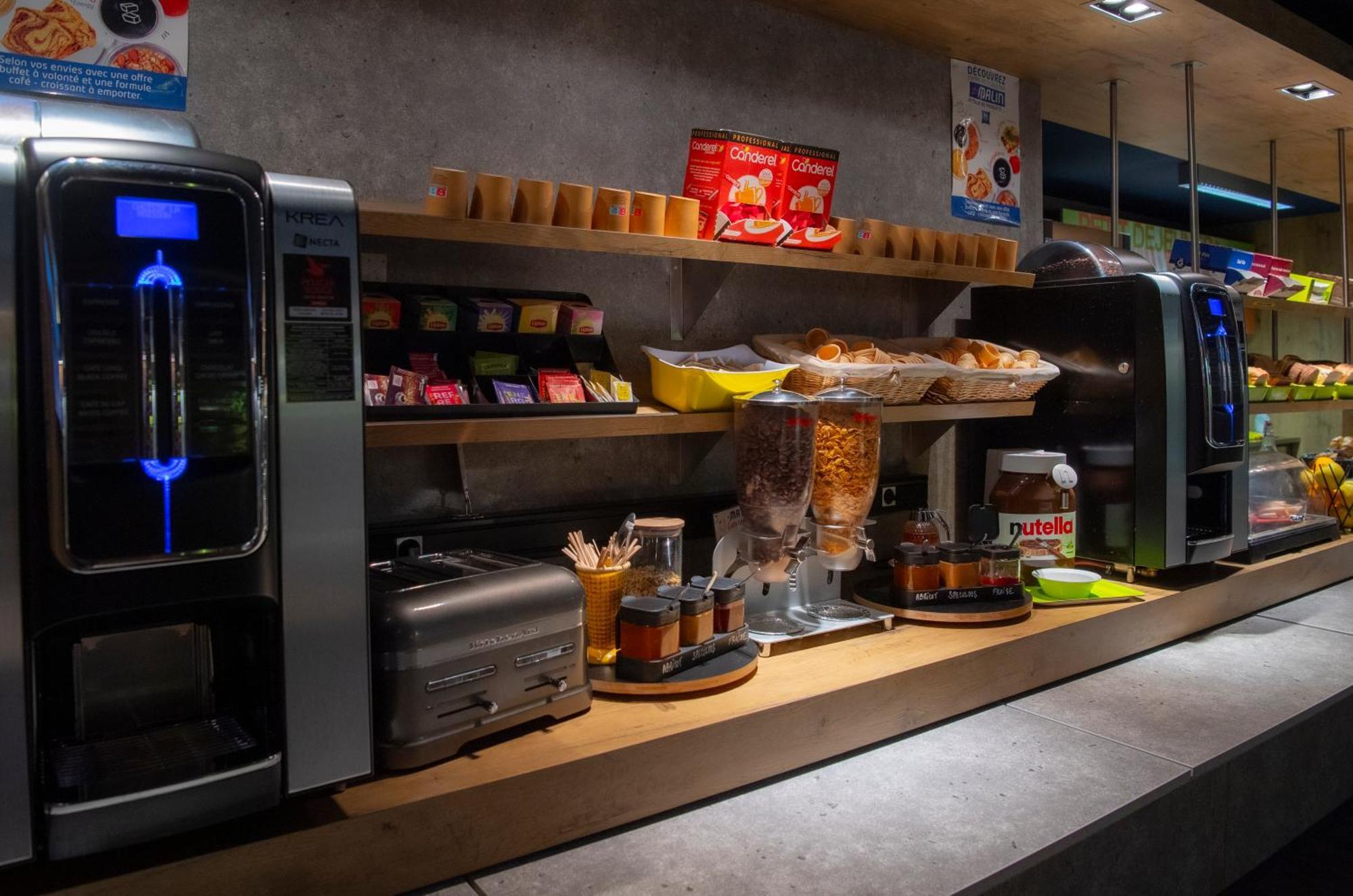 Ibis Budget Le Havre Les Docks Bagian luar foto