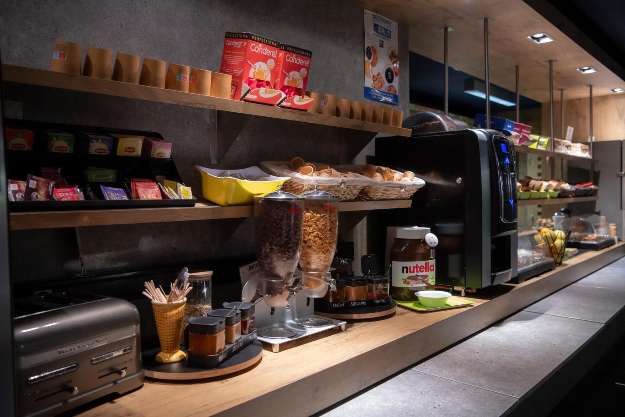 Ibis Budget Le Havre Les Docks Bagian luar foto