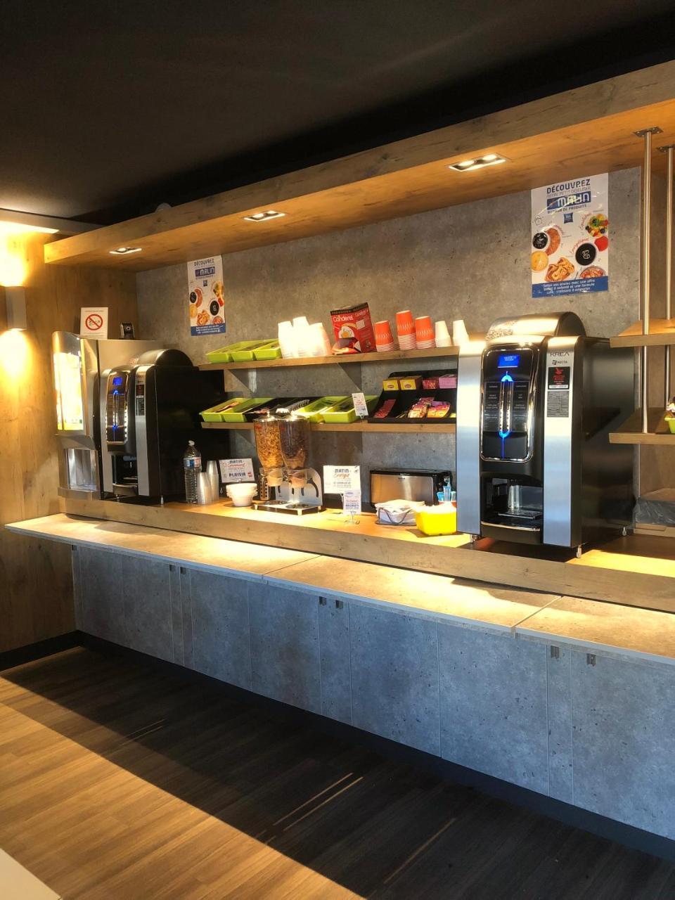 Ibis Budget Le Havre Les Docks Bagian luar foto