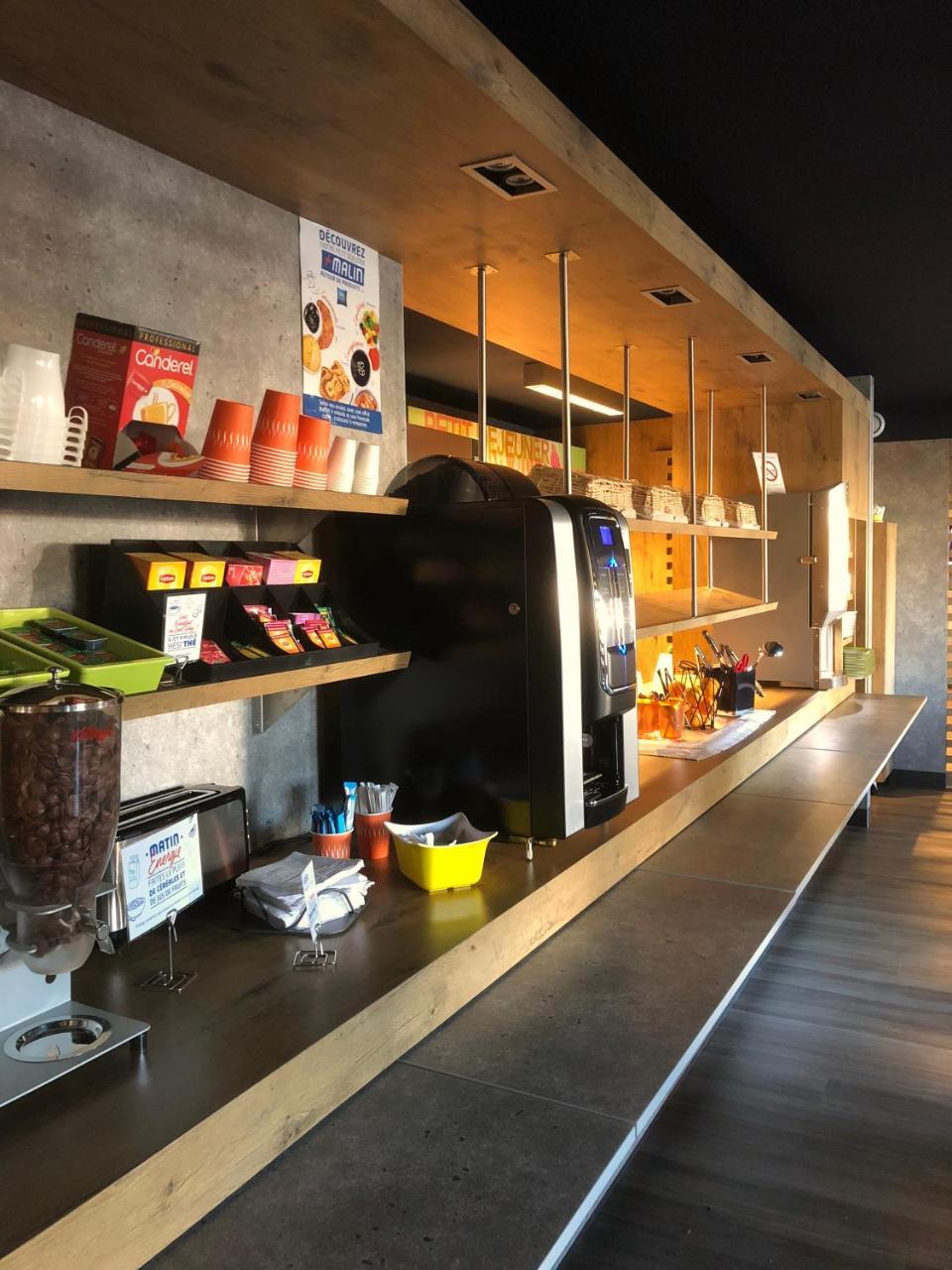 Ibis Budget Le Havre Les Docks Bagian luar foto